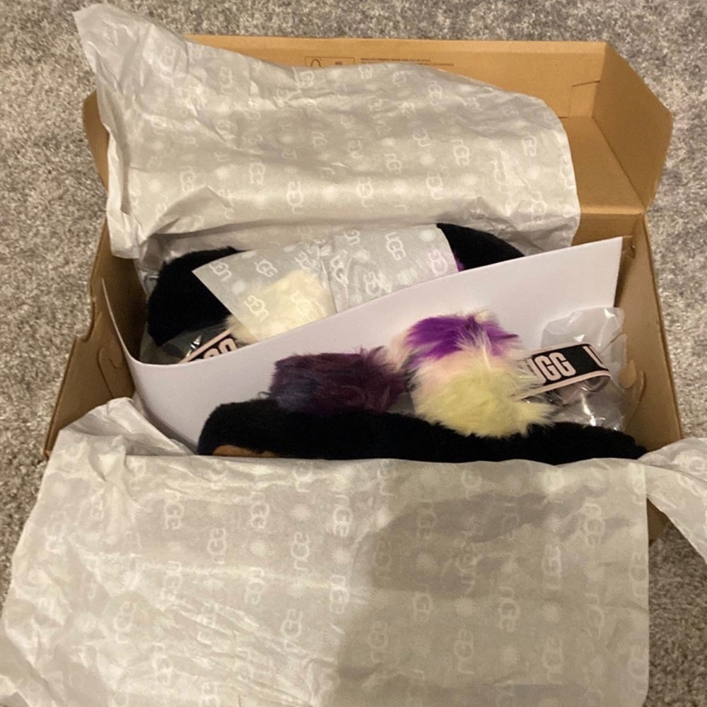 Ugg Women's Oh Yeah Tie Dye size 8 slippers shoes - Picture 6 of 6
